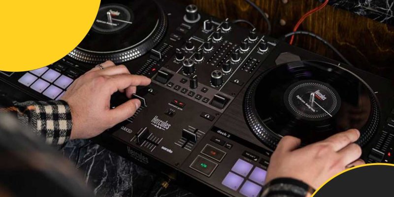 Descubre los Increíbles Platos Motorizados de Hercules DJControl Inpulse T7 por Menos de $700. ¡Prepárate para la Mejor Experiencia en DJing!