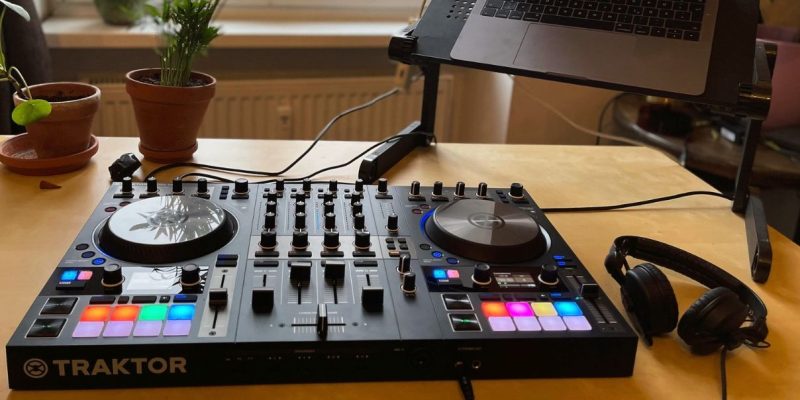 2023: ¡Los 5 Mejores Controladores de DJ Tractor para Tu Mezcla Perfecta!